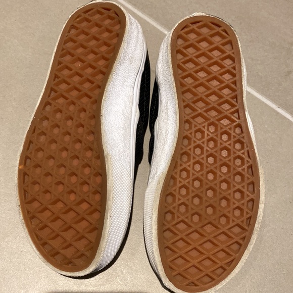 Vans Kids Slip On Black Perf Leather Sz 11 - Picture 4 of 5